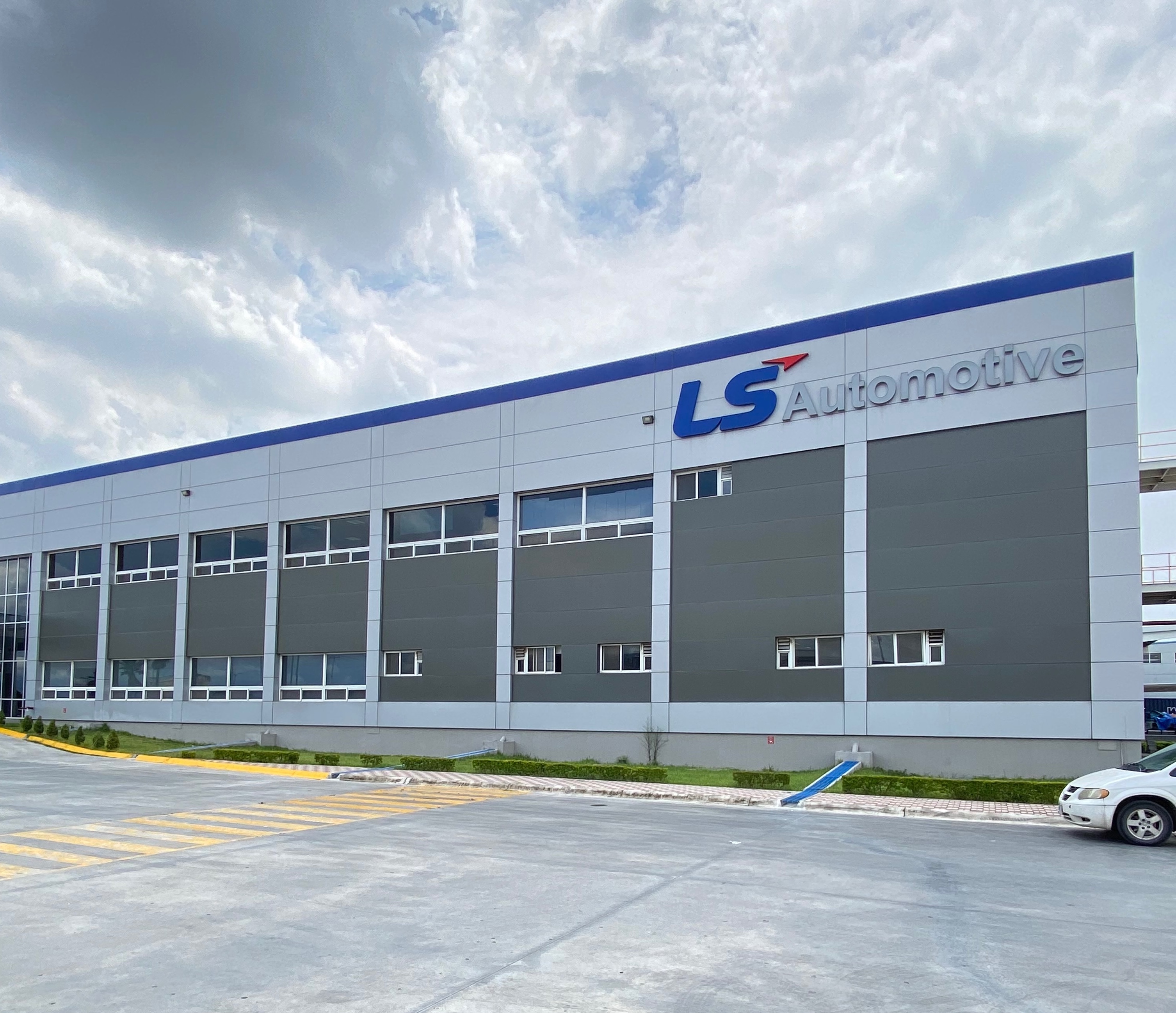 Fachada de LS Automotive
